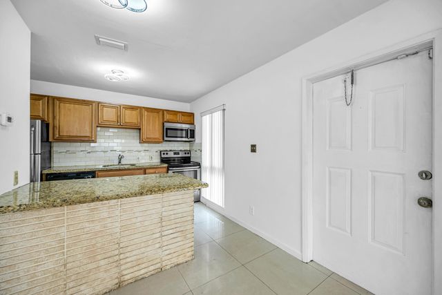 2107 NE 15th Avenue, Wilton Manors, FL 33305