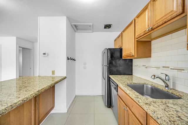 2107 NE 15th Avenue, Wilton Manors, FL 33305