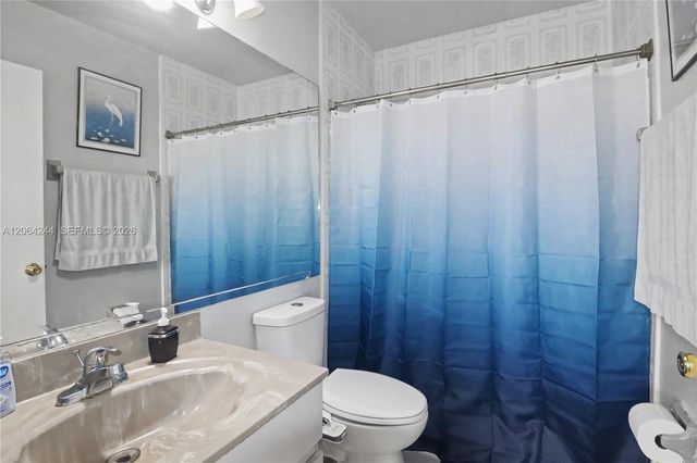 5465 W 21st Court, Hialeah, FL 33016