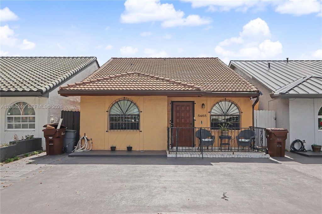 5465 W 21st Court, Hialeah, FL 33016