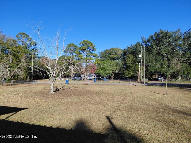 15690 SEARS Road, Jacksonville, FL 32218