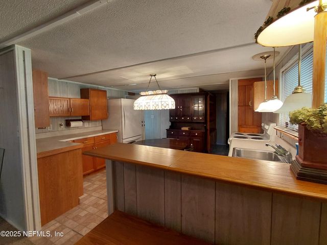 15690 SEARS Road, Jacksonville, FL 32218