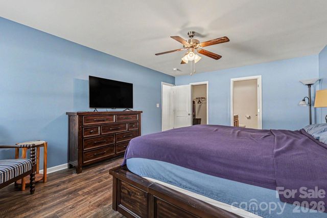 2428 Alex Ryan Drive, Charlotte, NC 28216