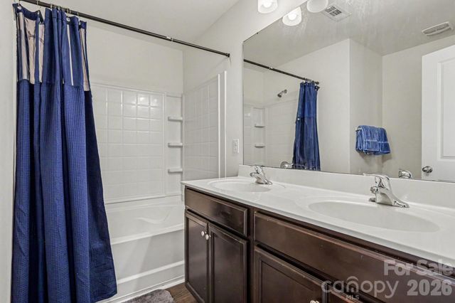 2428 Alex Ryan Drive, Charlotte, NC 28216