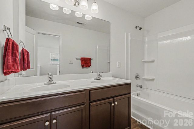 2428 Alex Ryan Drive, Charlotte, NC 28216