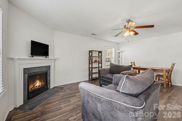 2428 Alex Ryan Drive, Charlotte, NC 28216