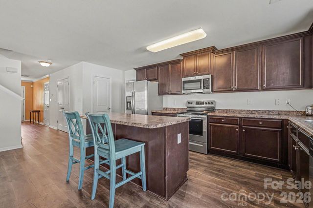 2428 Alex Ryan Drive, Charlotte, NC 28216