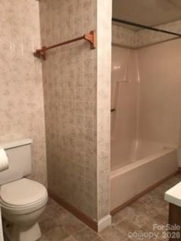 18 Smith Graveyard Road, Asheville, NC 28806