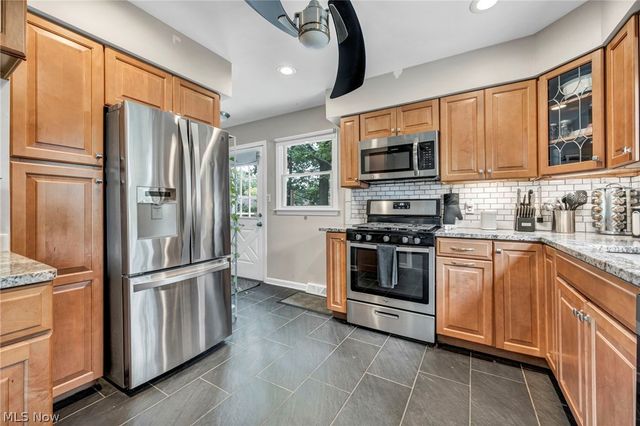 3732 W 232nd Street, North Olmsted, OH 44070