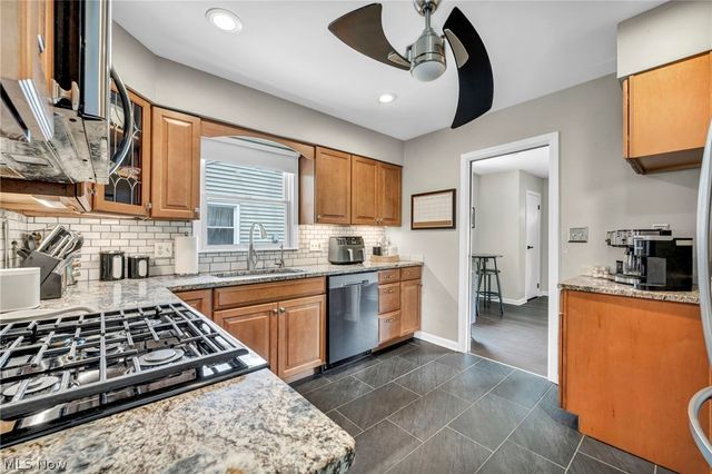 3732 W 232nd Street, North Olmsted, OH 44070