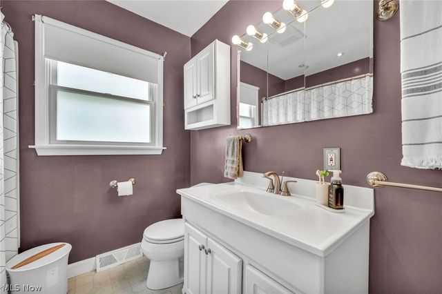 3732 W 232nd Street, North Olmsted, OH 44070