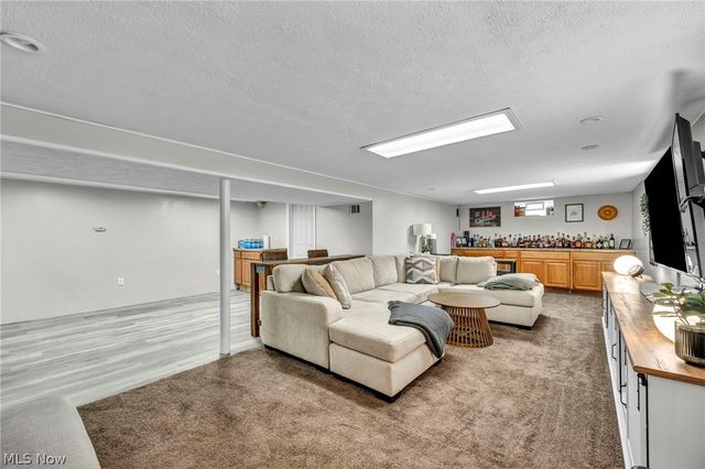 3732 W 232nd Street, North Olmsted, OH 44070