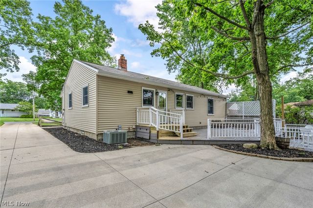 3732 W 232nd Street, North Olmsted, OH 44070