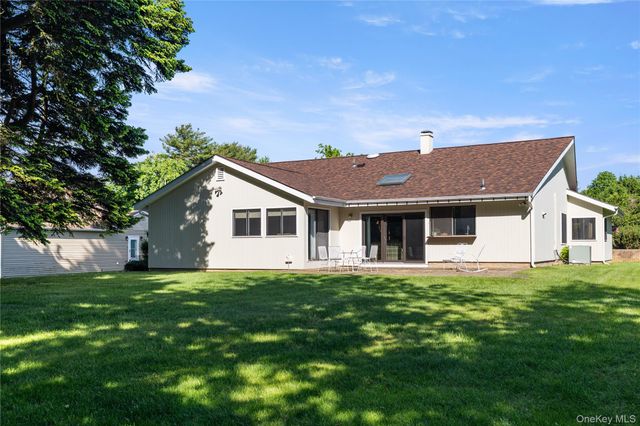 18 Kristi Drive, Muttontown, NY 11753