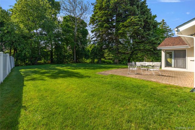18 Kristi Drive, Muttontown, NY 11753