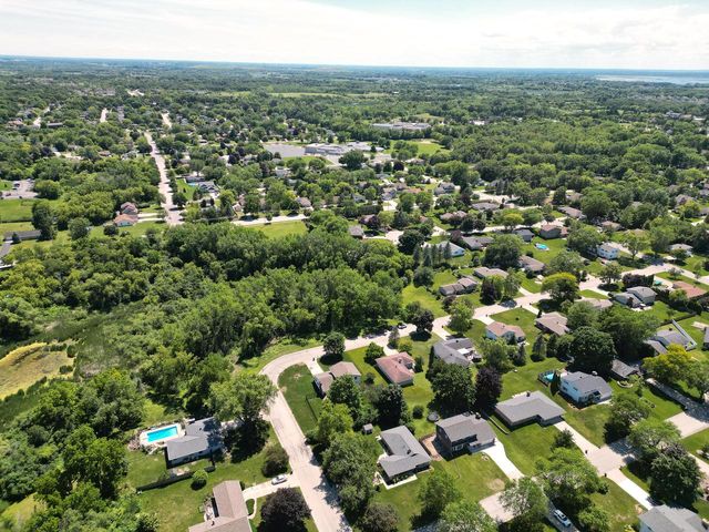 10520 W Monastery DRIVE, Franklin, WI 53132