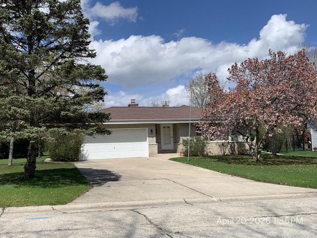 10520 W Monastery DRIVE, Franklin, WI 53132