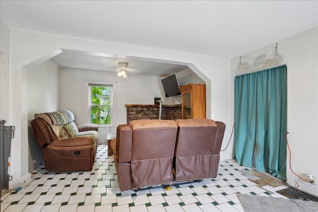 60 Avery Street, Laconia, NH 03246