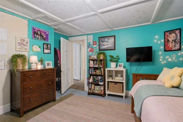 60 Avery Street, Laconia, NH 03246