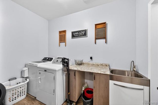 1881 S Lake George Road, Attica, MI 48412