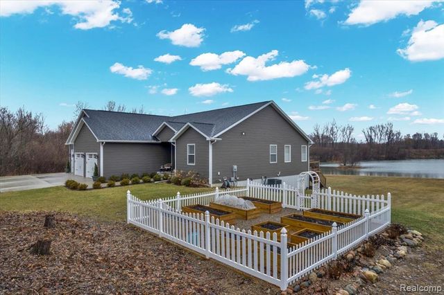 1881 S Lake George Road, Attica, MI 48412