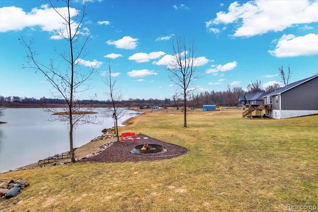 1881 S Lake George Road, Attica, MI 48412