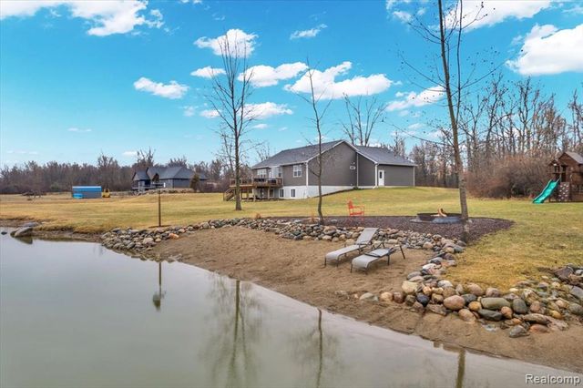 1881 S Lake George Road, Attica, MI 48412