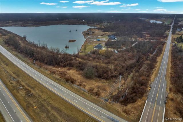 1881 S Lake George Road, Attica, MI 48412