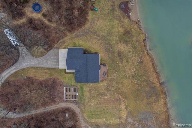 1881 S Lake George Road, Attica, MI 48412