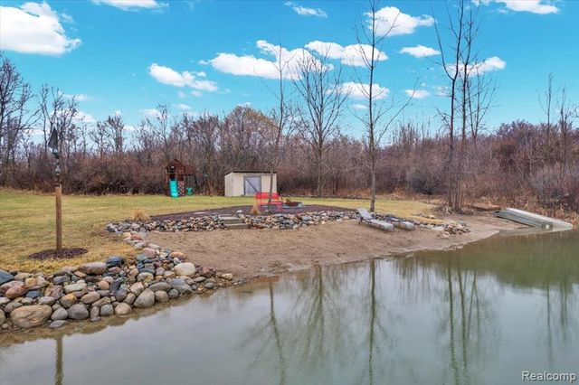 1881 S Lake George Road, Attica, MI 48412