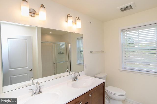44 PARRY WAY, Warminster, PA 18974