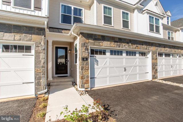 44 PARRY WAY, Warminster, PA 18974