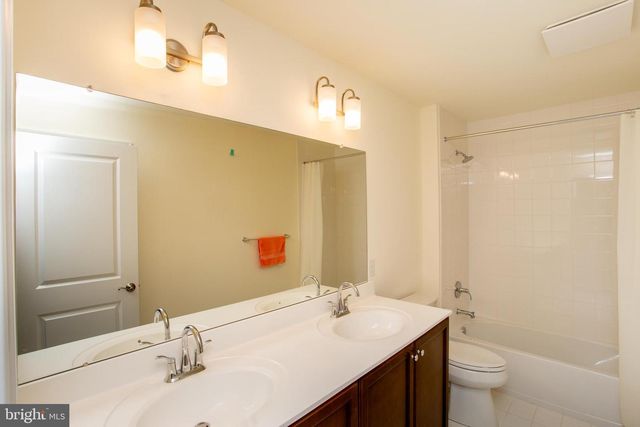 44 PARRY WAY, Warminster, PA 18974