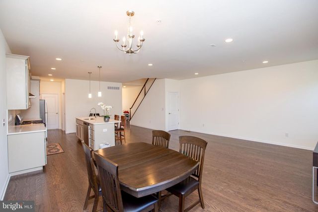 44 PARRY WAY, Warminster, PA 18974