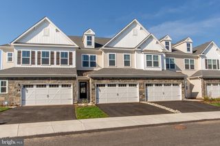 44 PARRY WAY, Warminster, PA 18974