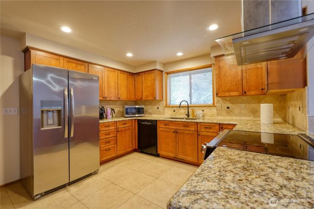 6511 255th Street Ct E, Graham, WA 98338