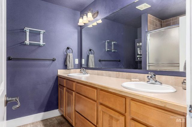 11439 Tempe Lane, Star, ID 83669