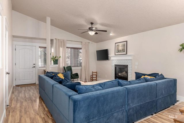 11439 Tempe Lane, Star, ID 83669