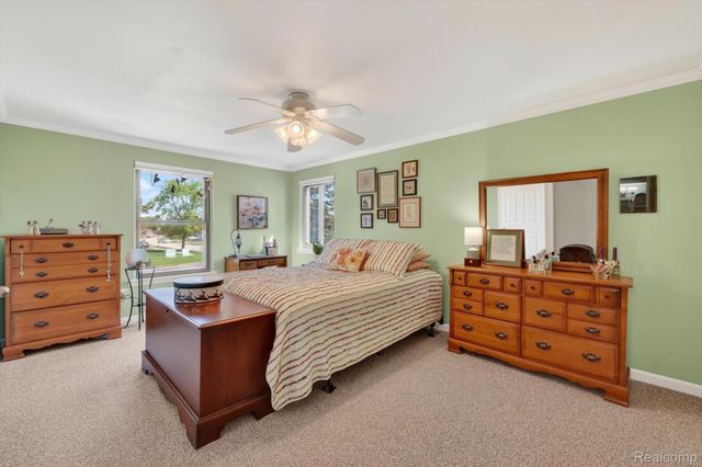 38969 Golfview Drive W, Clinton Charter Township, MI 48038