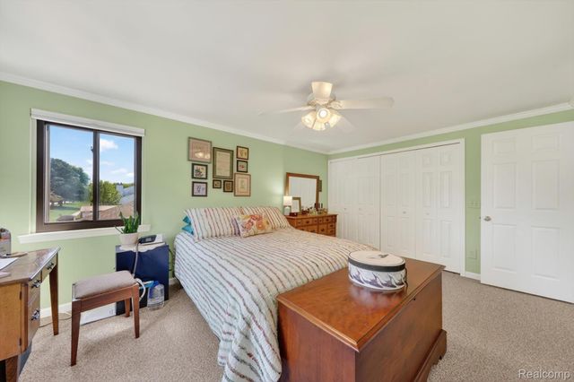 38969 Golfview Drive W, Clinton Charter Township, MI 48038