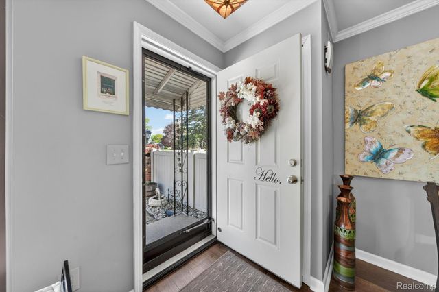 38969 Golfview Drive W, Clinton Charter Township, MI 48038