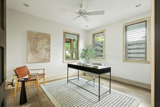 913 Christopher ST, Austin, TX 78704