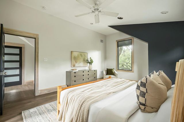 913 Christopher ST, Austin, TX 78704
