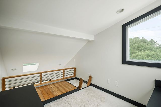 913 Christopher ST, Austin, TX 78704