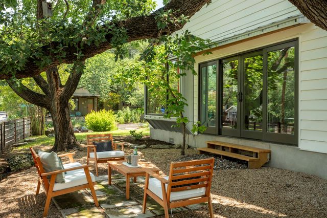 913 Christopher ST, Austin, TX 78704