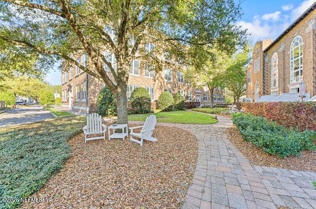 2525 COLLEGE Street 2304, Jacksonville, FL 32204