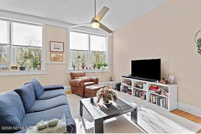 2525 COLLEGE Street 2304, Jacksonville, FL 32204