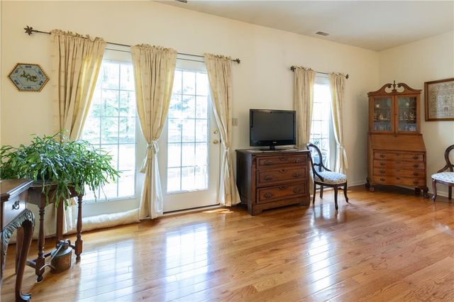 122 Founders Court, Bethlehem City, PA 18020