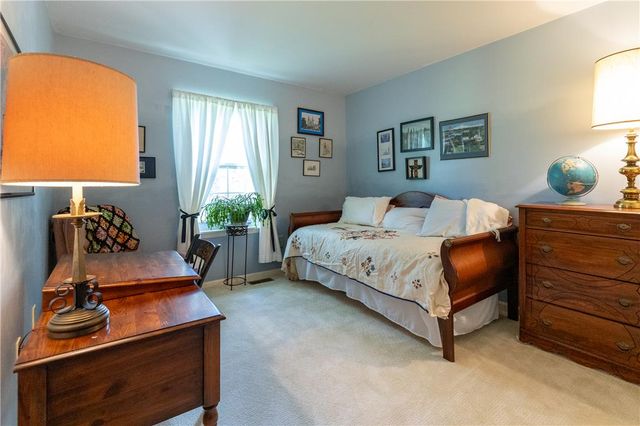 122 Founders Court, Bethlehem City, PA 18020