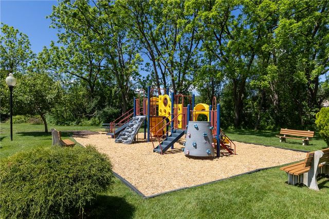 122 Founders Court, Bethlehem City, PA 18020